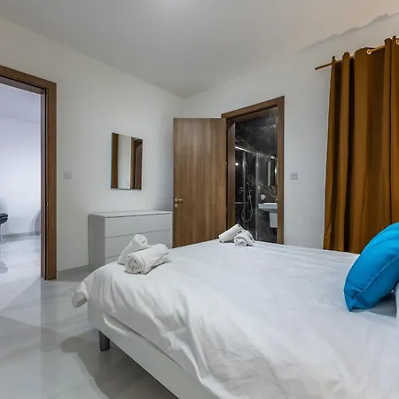 Apartment Seabreeze By Sf Homes - Meters Away From The & Pools