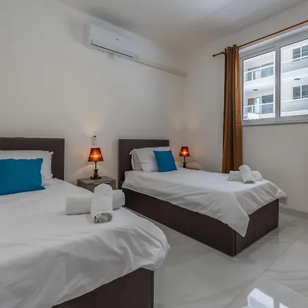 Apartment Seabreeze By Sf Homes - Meters Away From The & Pools St. Paul's Bay