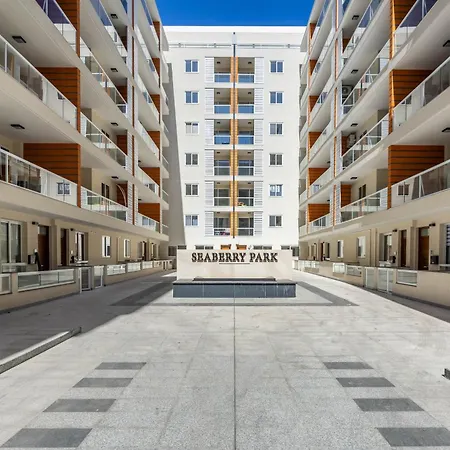 Seabreeze By Sf Homes - Meters Away From The & Pools * St. Paul's Bay
